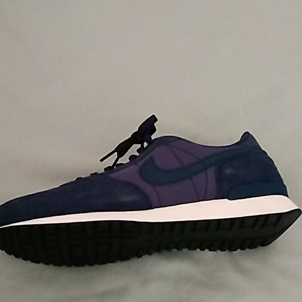 Shoes - Picture 5 of 6